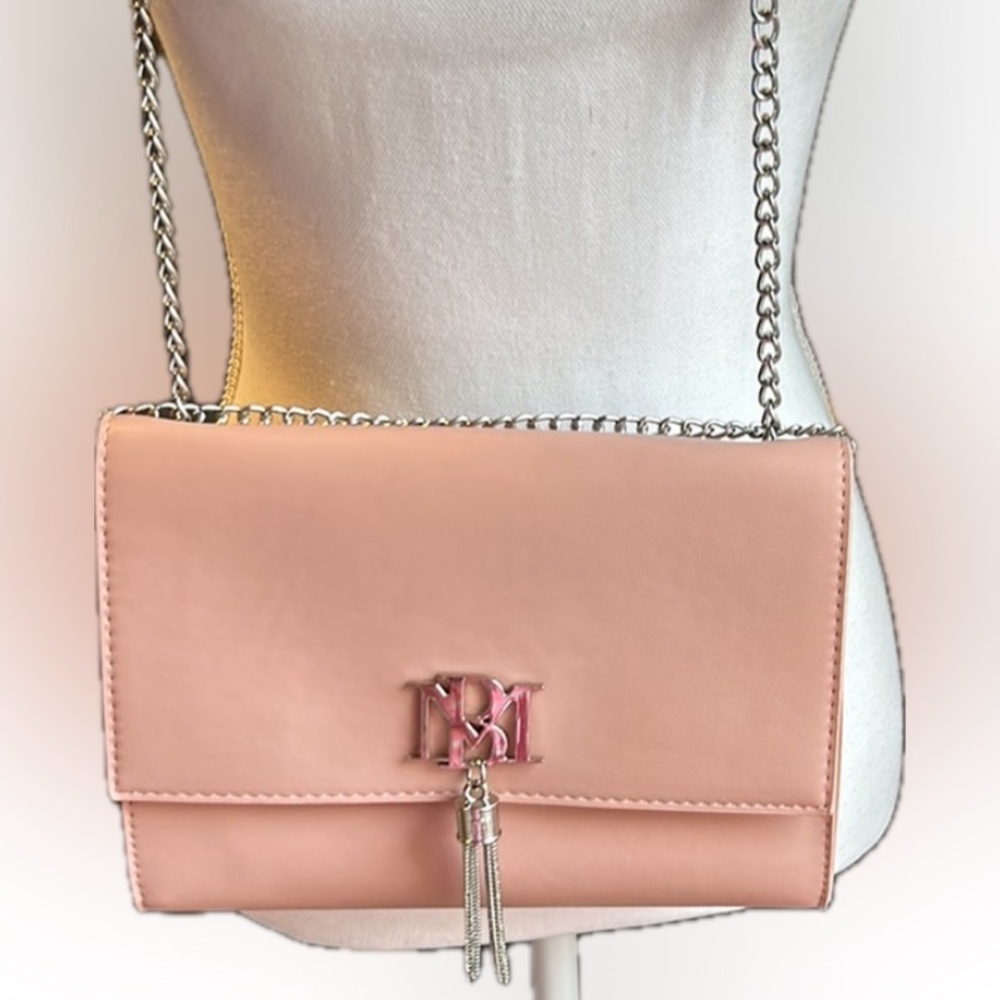 Women’s  purse by Badgley Mischka